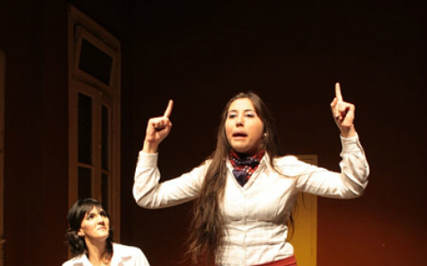 Tenemos que hablar Teatro
