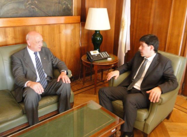 Antonio Bonfatti junto a Alejandro Ramos