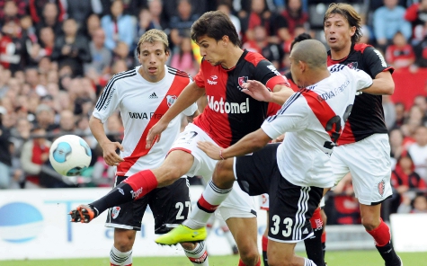 Newell's versus River