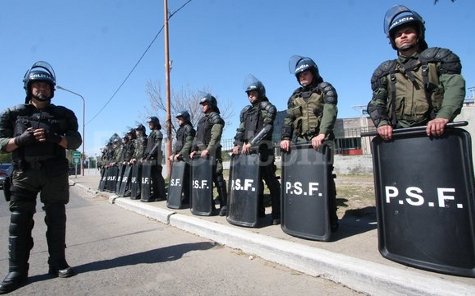 policía